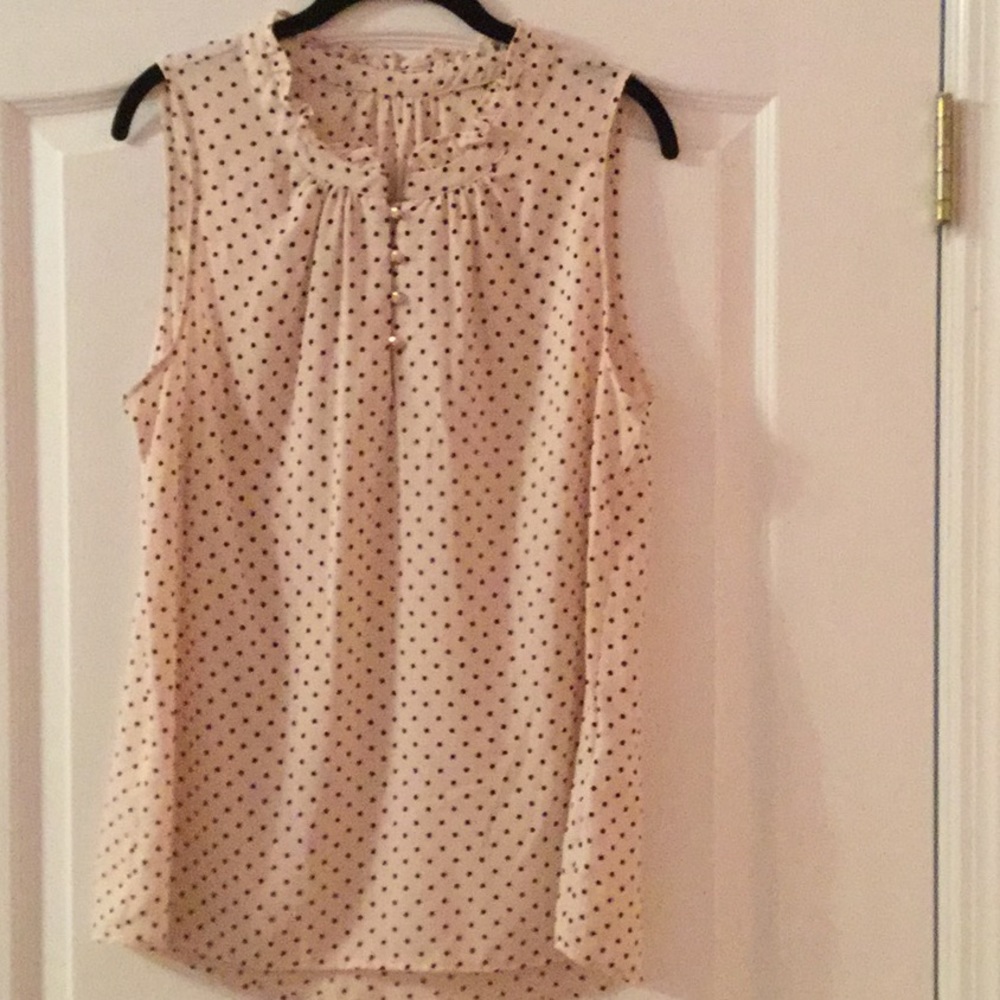 Women’s sleeveless blouse, cream with black dots